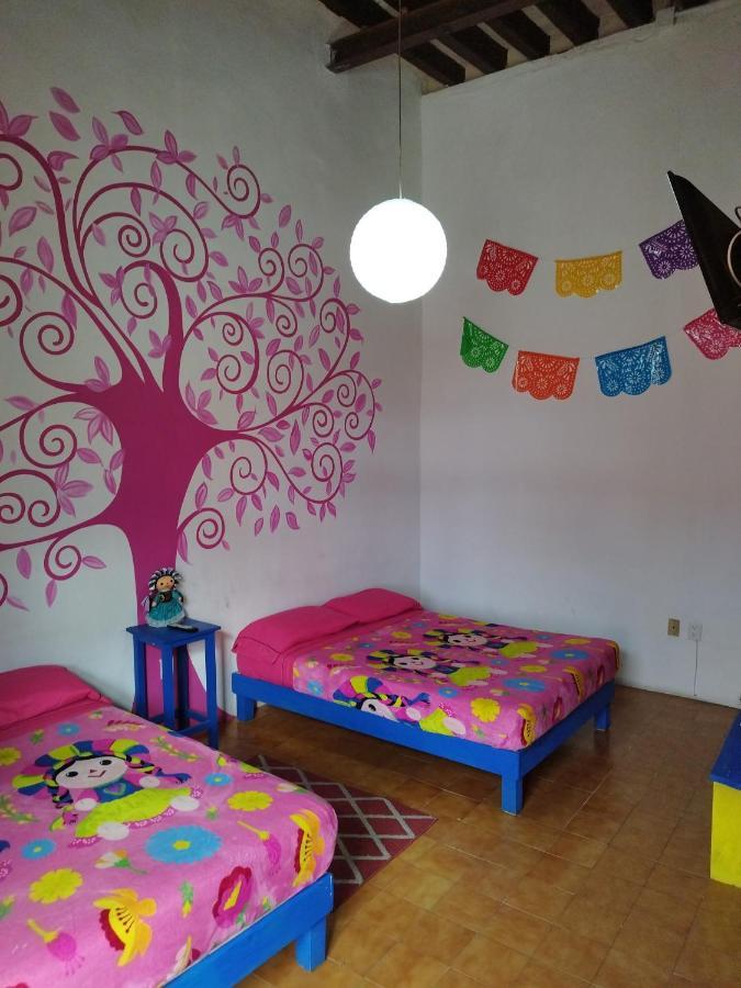 Lele Panchito Y Lavanda Juntos En El Centro Querétaro Exteriér fotografie
